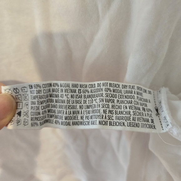 Forever21 Los Angeles white and black cityscape graphic tshirt small - Picture 4 of 5